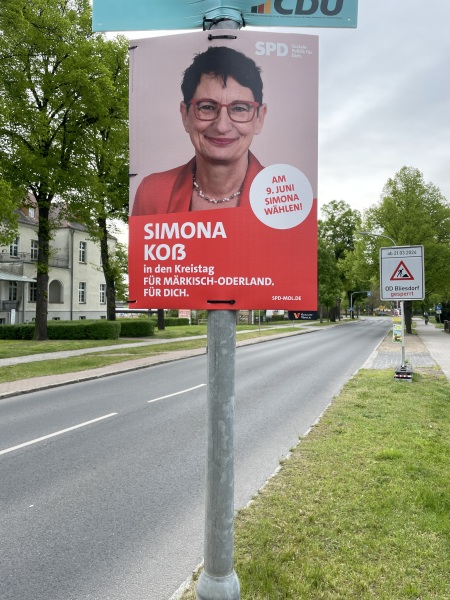 Wahlplakat von Simona Koß mit Versal-ẞ
