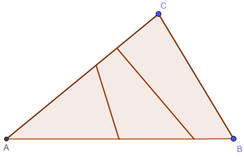 Dreieck unterteilt in drei flächengleiche Teile