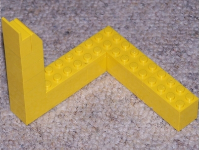 Penrosedreieck aus Lego in ungeeigneter Perspektive